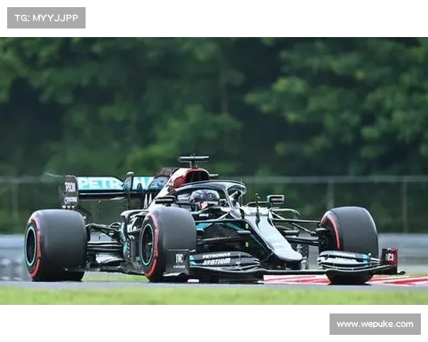 梅赛德斯伊莫拉悬挂系统在加拿大站复活低温环境下展现出独特优势 梅赛德斯伊莫拉悬挂系统在加拿大站复活低温环境下展现出独特优势